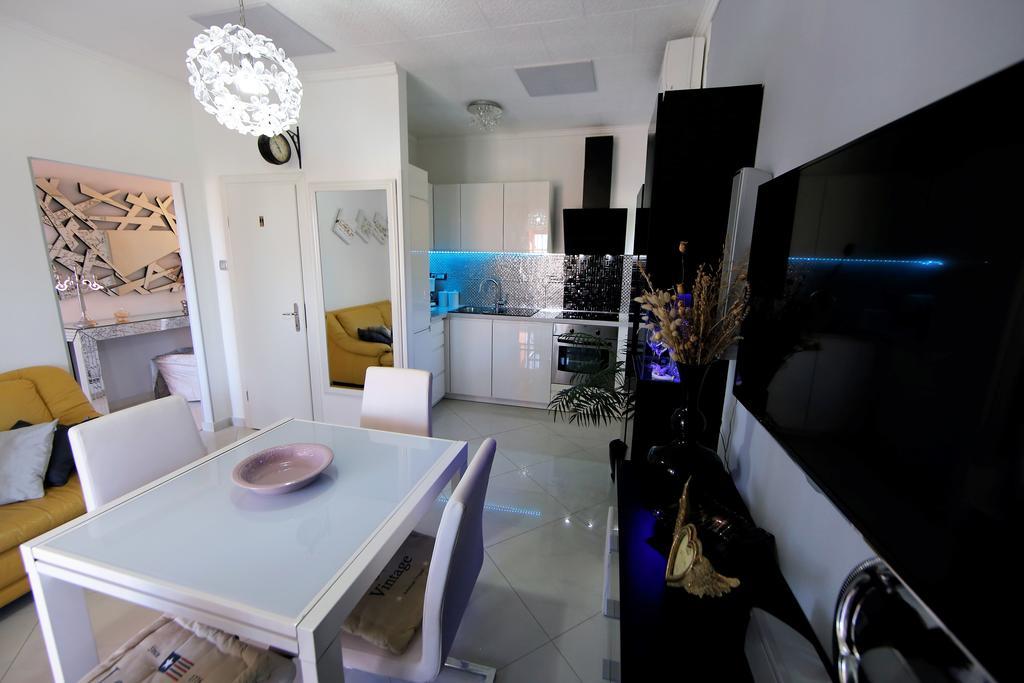 VillaLONG ISLAND****Luxury Residence Sali Exterior foto